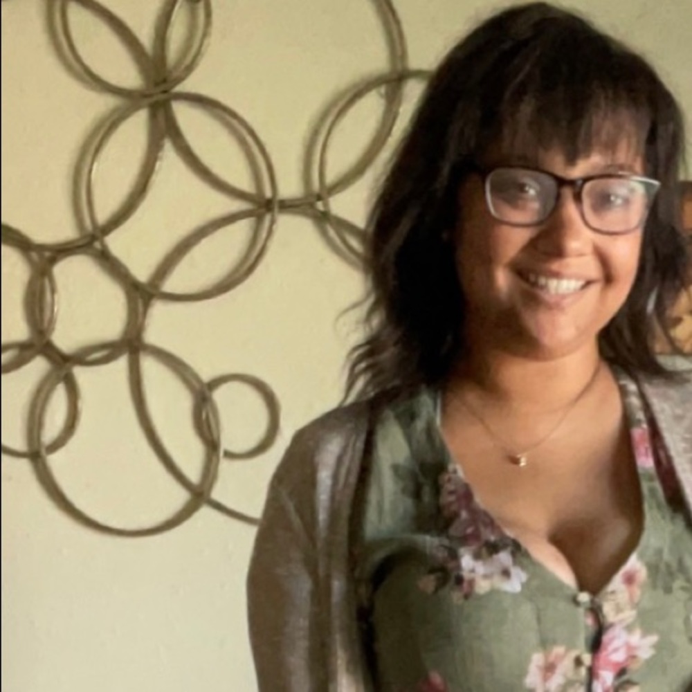 Meet your Posher, Emily